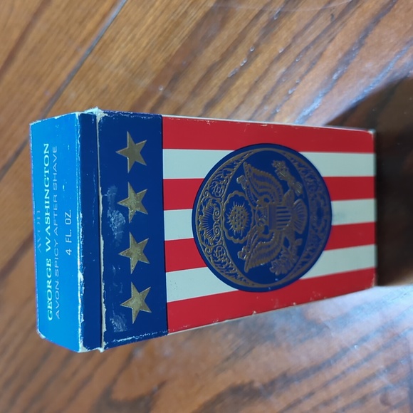 Avon Men's George Washington after shave bottle - Picture 3 of 3